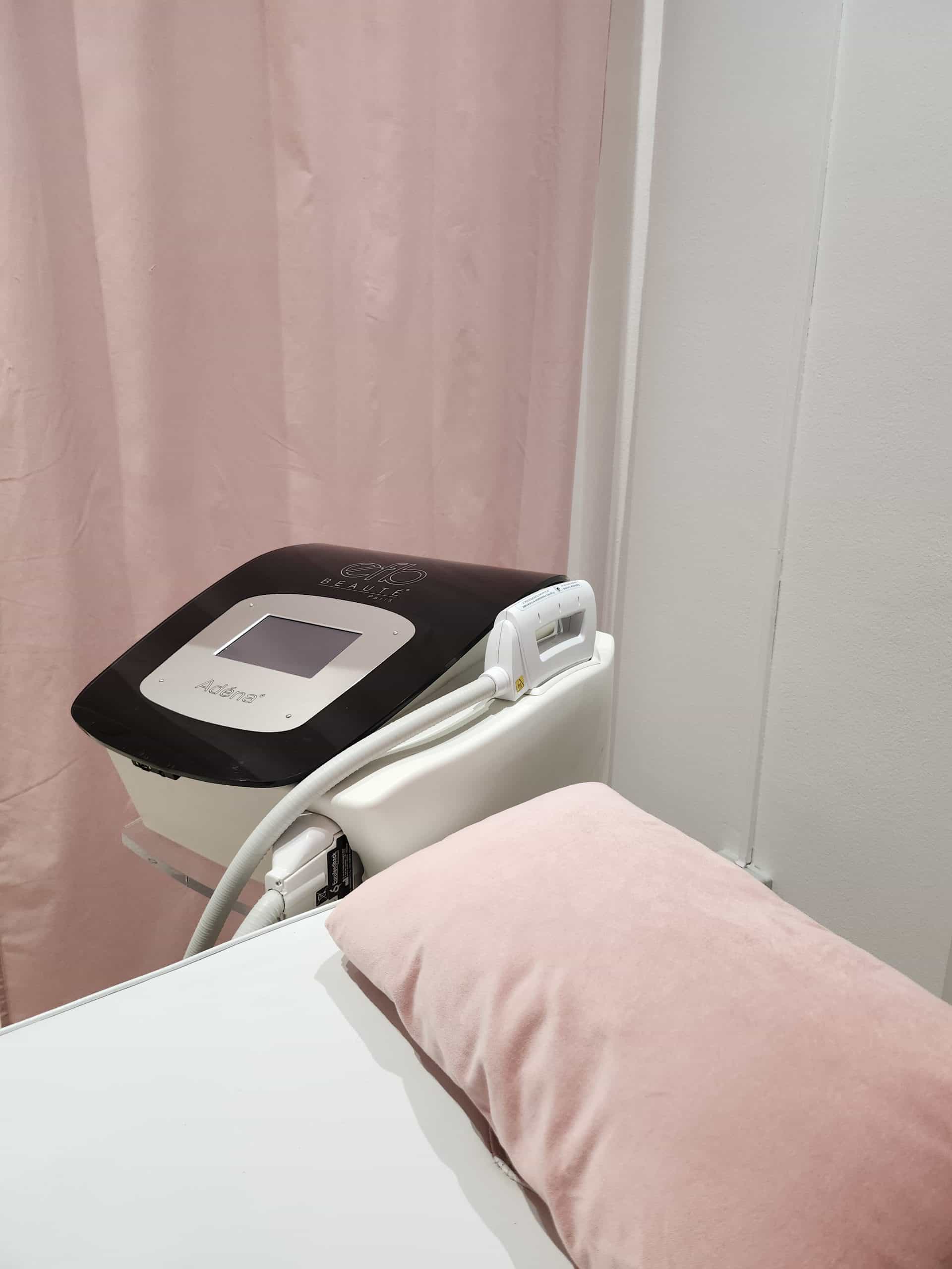 IPL device for permanent hair removal